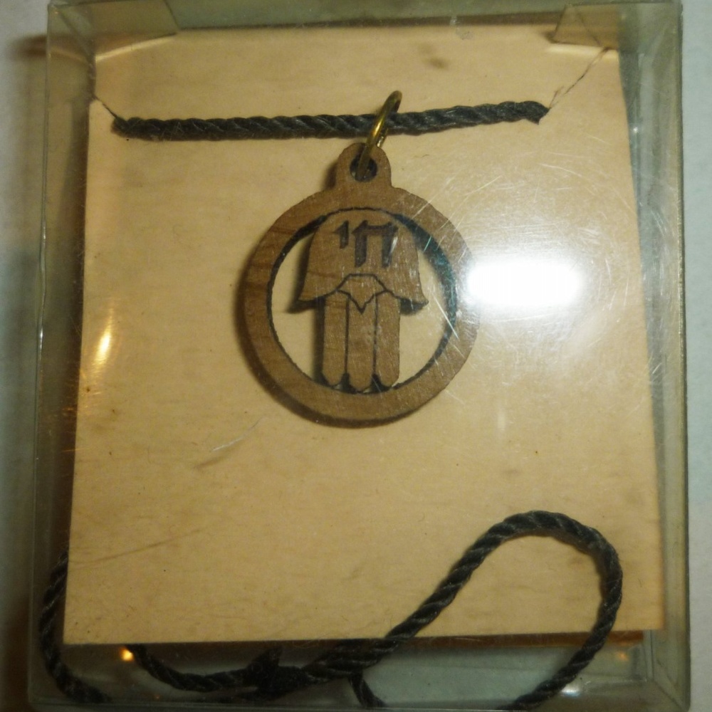 WOODEN CARVED OLIVE TREE HAMSA PENDANT CORD NECKLACE JERUSALEM ISRAEL JUDAISM